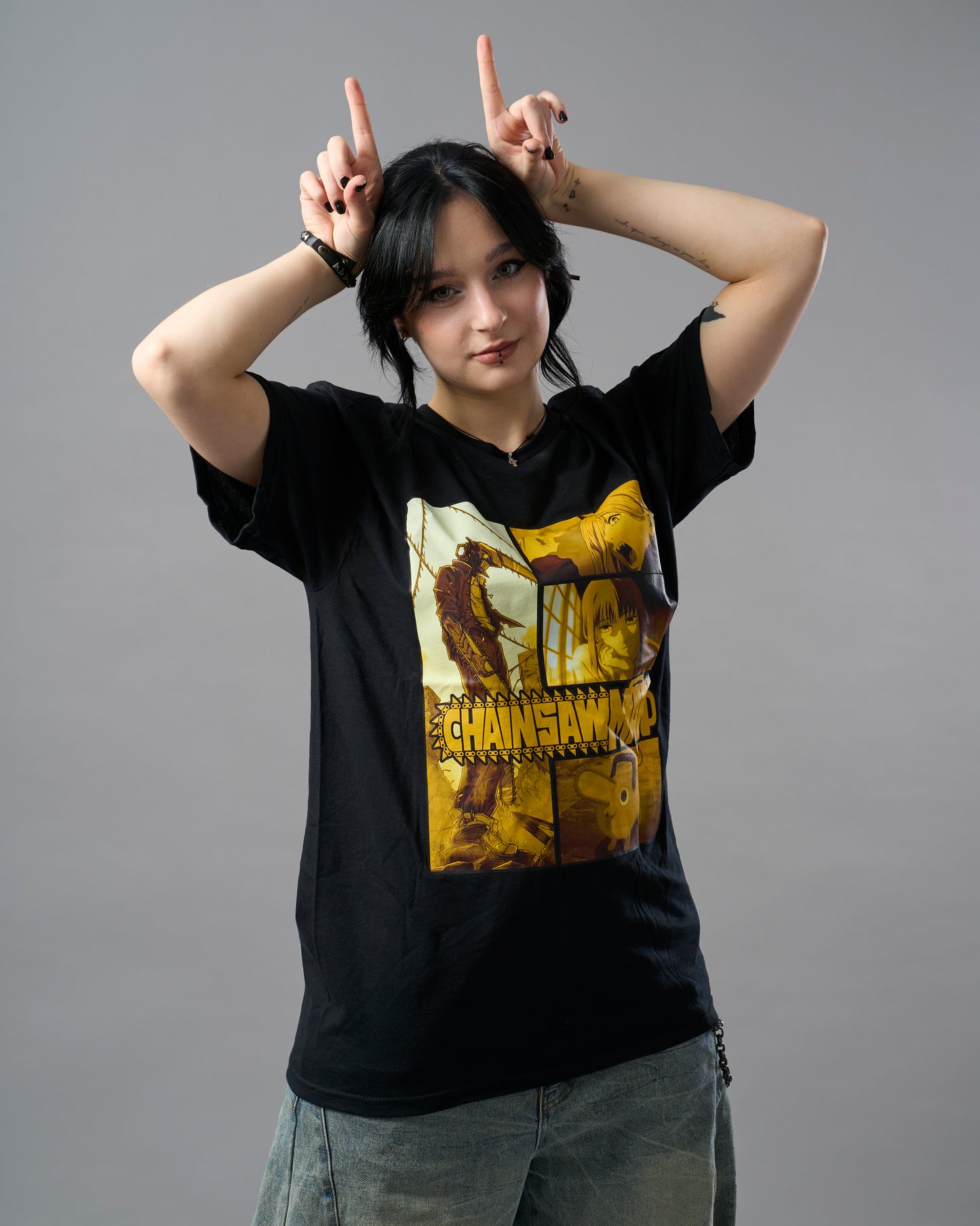 T-shirt Chainsaw Man